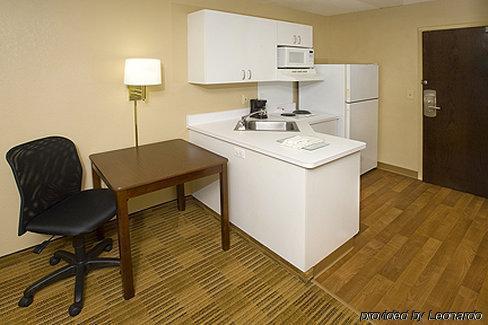Mainstay Chicago 2* Hillside